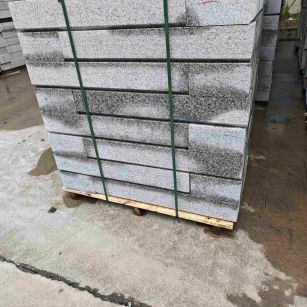 铜陵芙蓉白路牙石，马路牙子