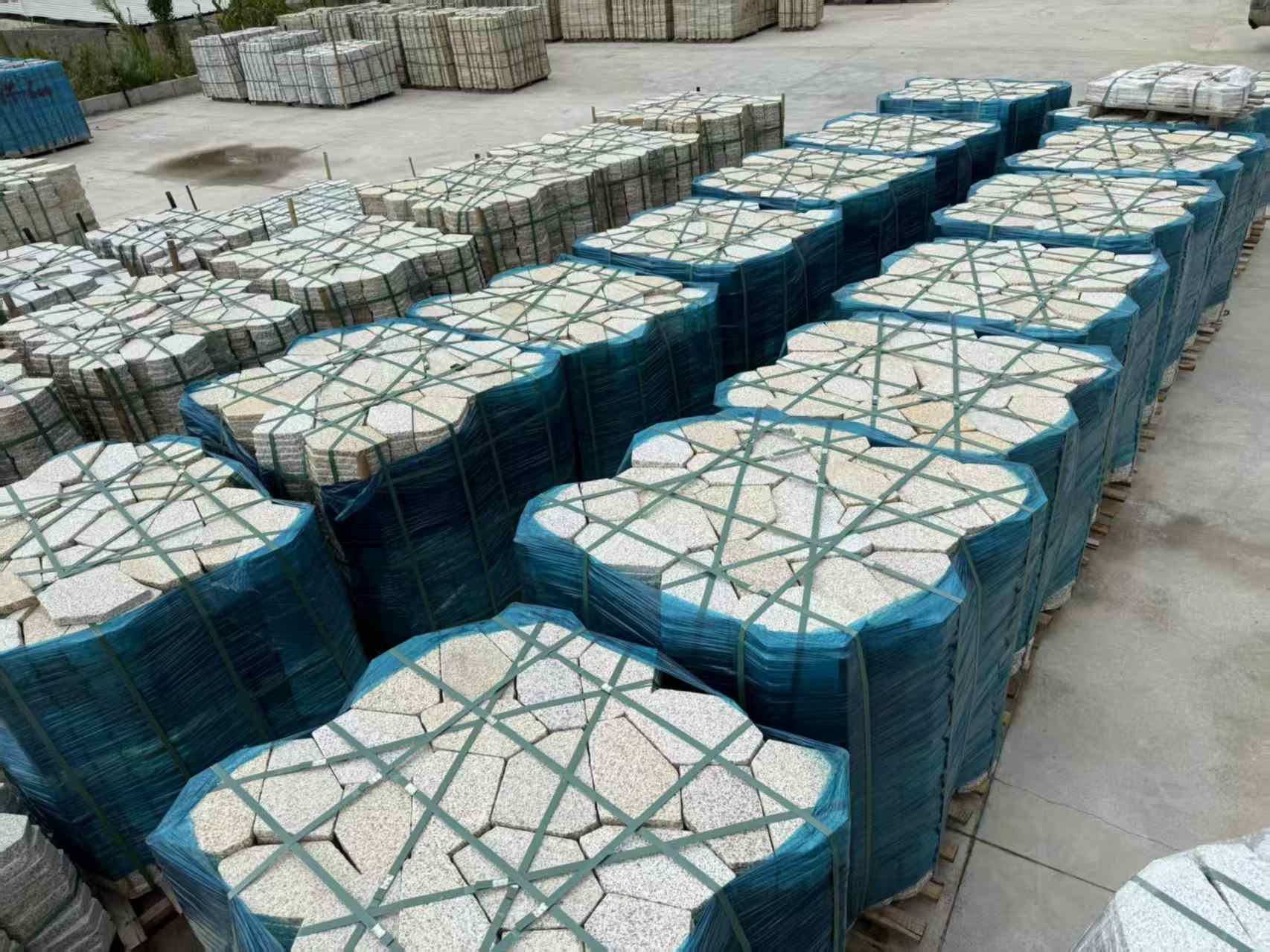 铜陵黄金麻冰裂纹 碎拼