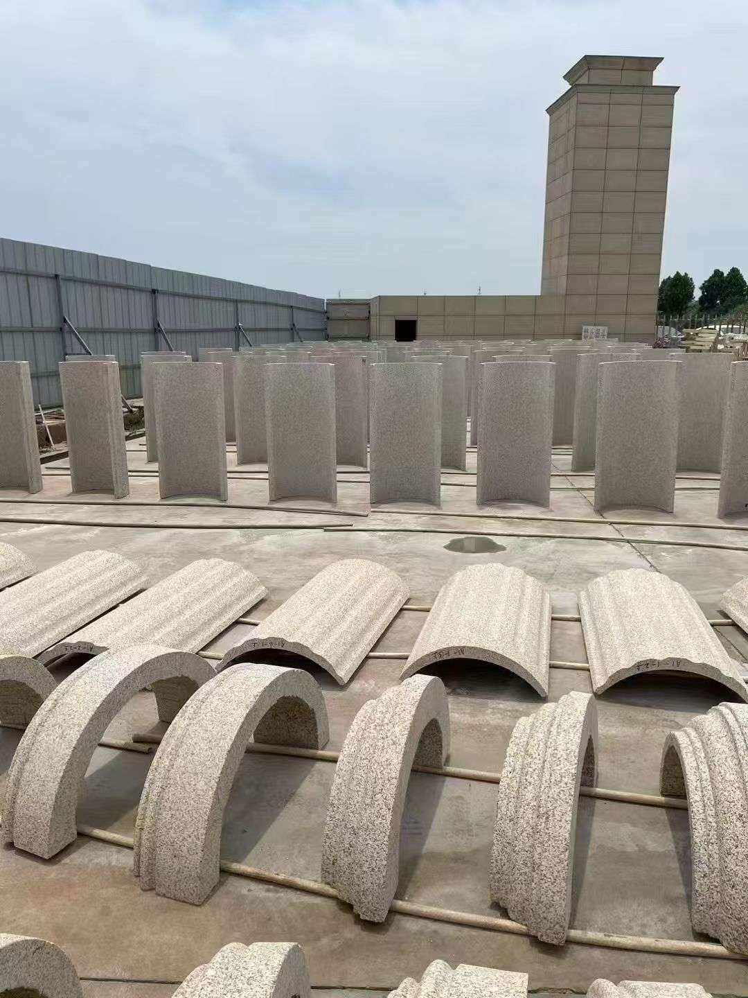 铜陵黄金麻别墅柱皮 异形 线条定制